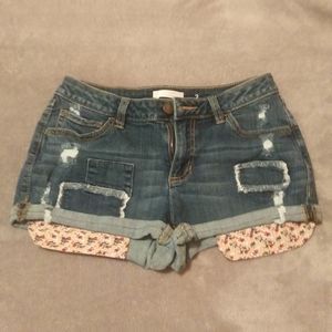 LC Lauren Conrad 3 pocket denim shorts